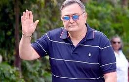 Rishi Kapoor passed away at 67, battling Leukemia cancer